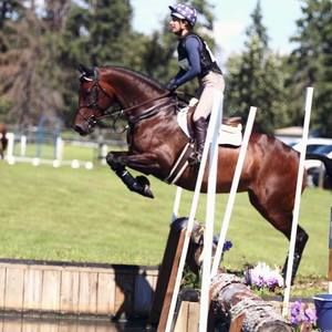 Meet your Posher, Olivia